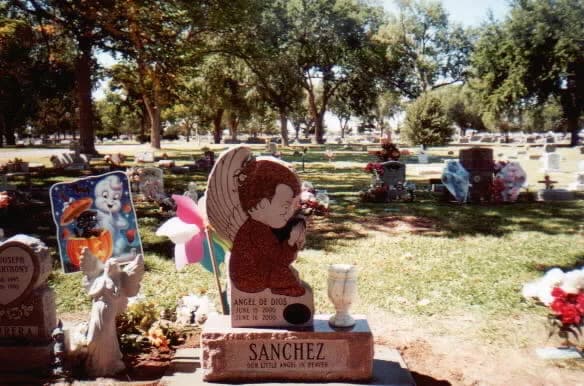 Infant/Children granite memorial by Sadler & Son Monument Works, CH 06