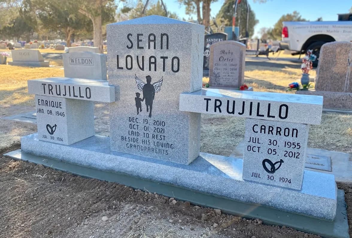 Custom granite memorial by Sadler & Son Monument Works, CM 27