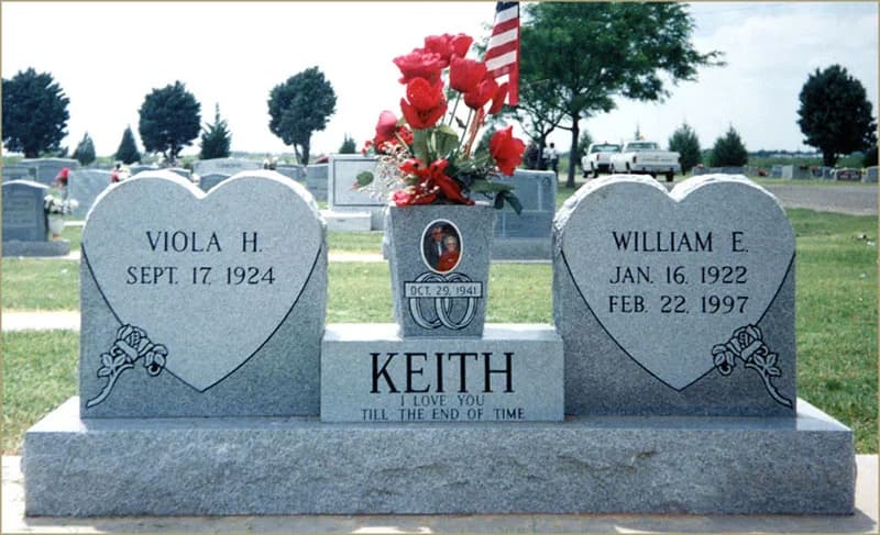 Double Heart granite memorial by Sadler & Son Monument Works, DH 08