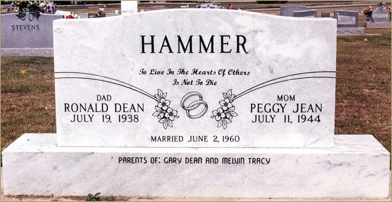Double Upright granite memorial by Sadler & Son Monument Works, DU 25