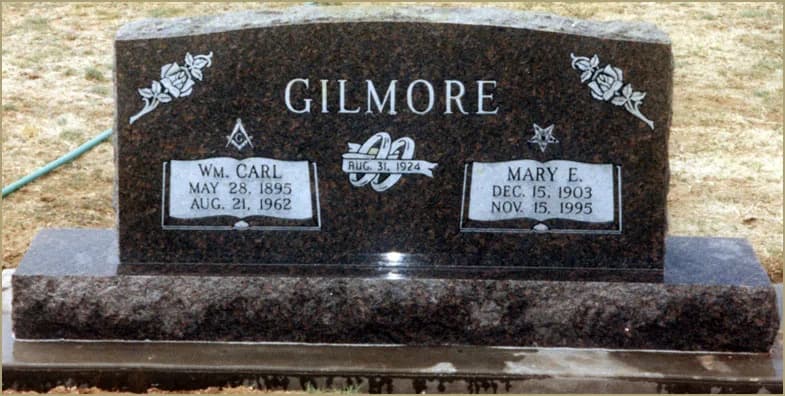 Double Upright granite memorial by Sadler & Son Monument Works, DU 32