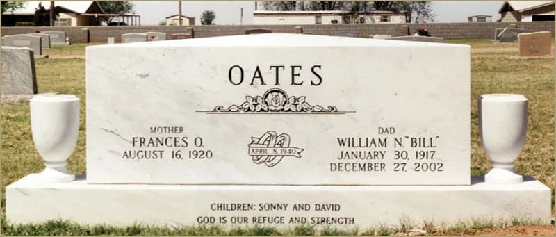 Double Upright granite memorial by Sadler & Son Monument Works, DU 36