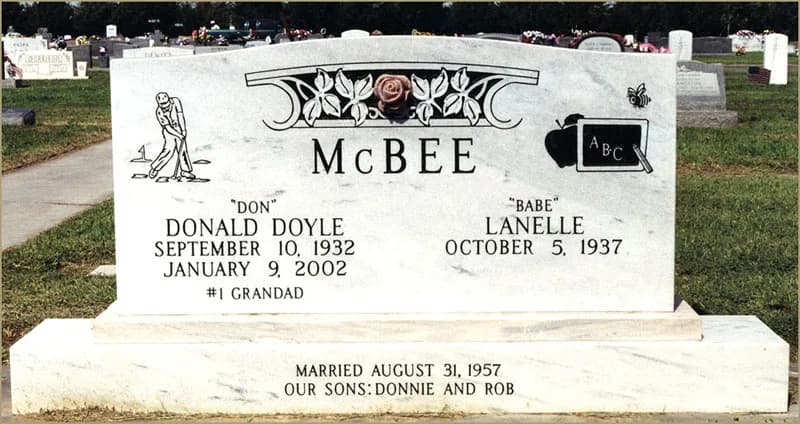 Double Upright granite memorial by Sadler & Son Monument Works, DU 46