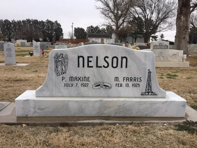 Double Upright granite memorial by Sadler & Son Monument Works, DU 83