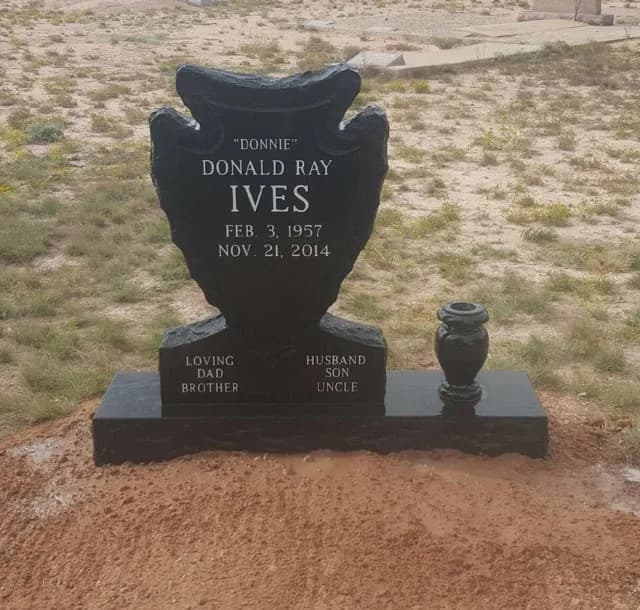 Single Upright granite memorial by Sadler & Son Monument Works, SU 70